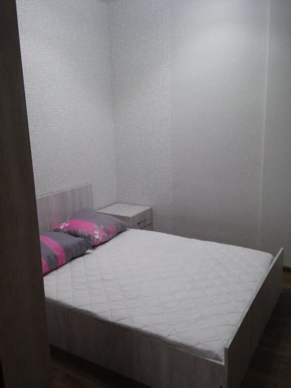 Mari Apartment Batoemi Buitenkant foto